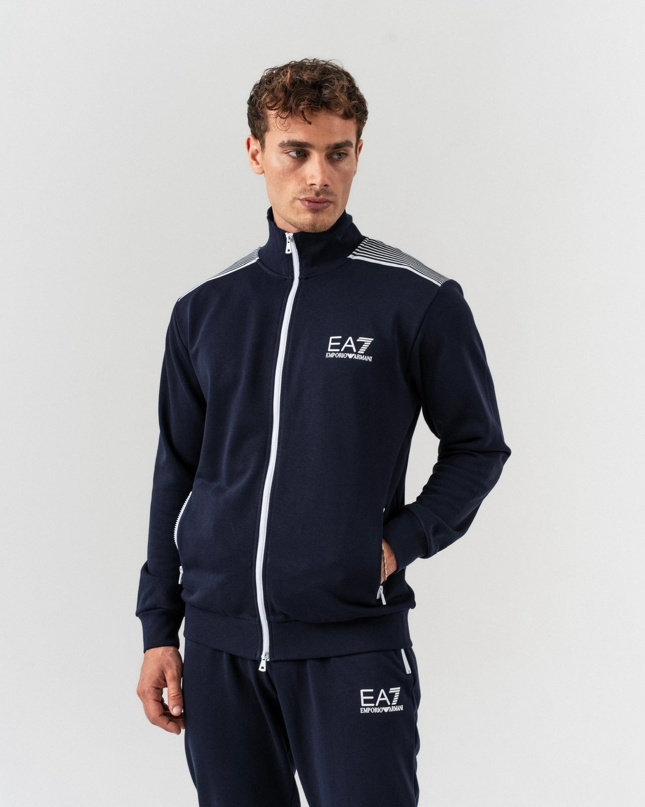 EA7 Komplet