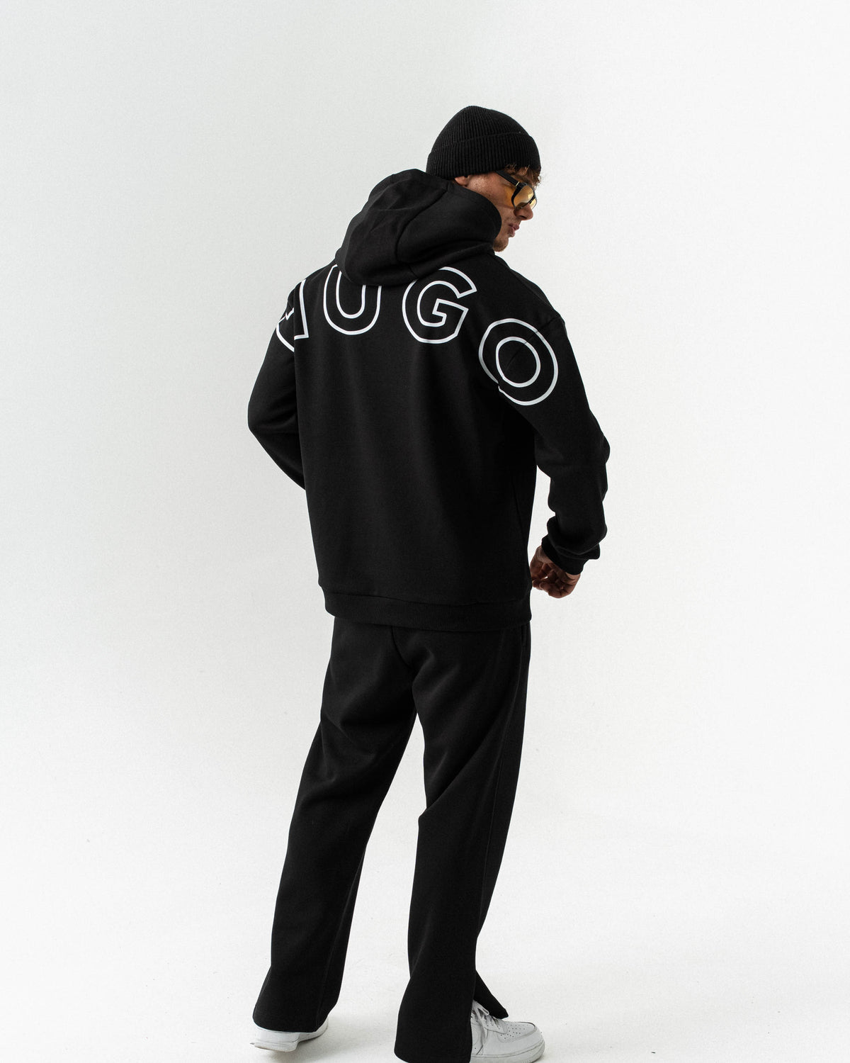 Hugo "Essential" Komplet