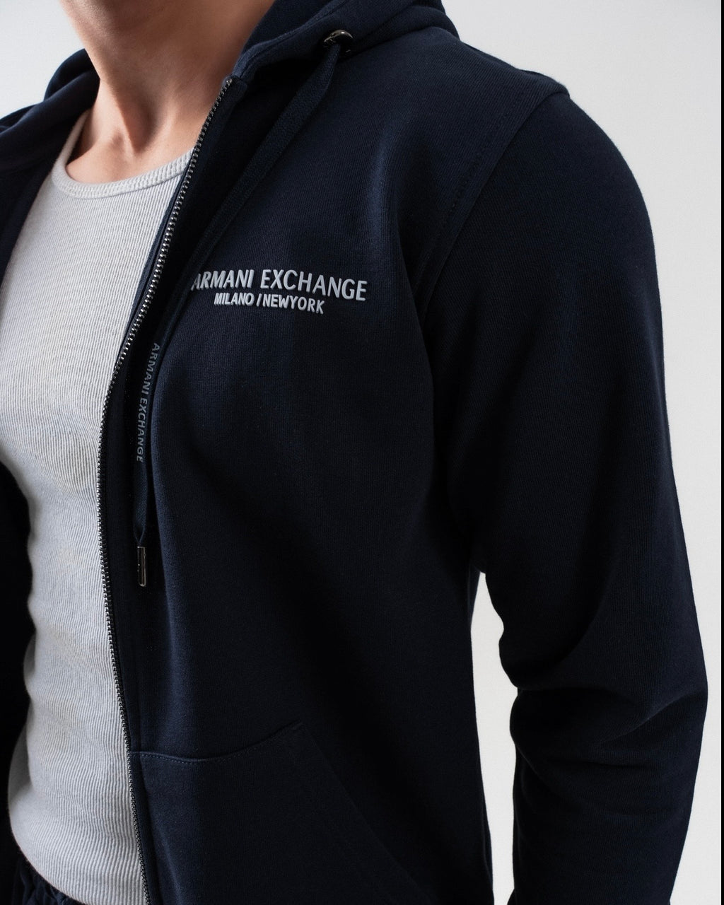 Armani Exchange Duks