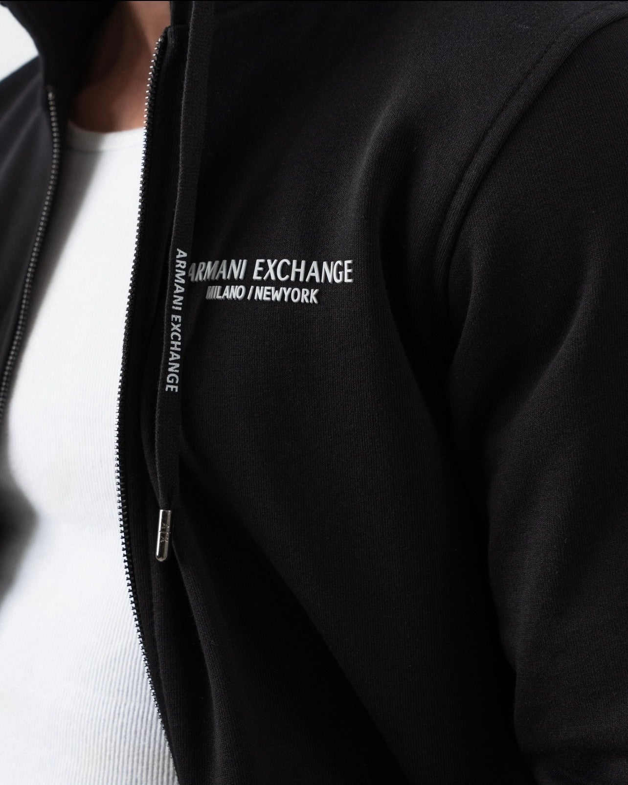 Armani Exchange Duks