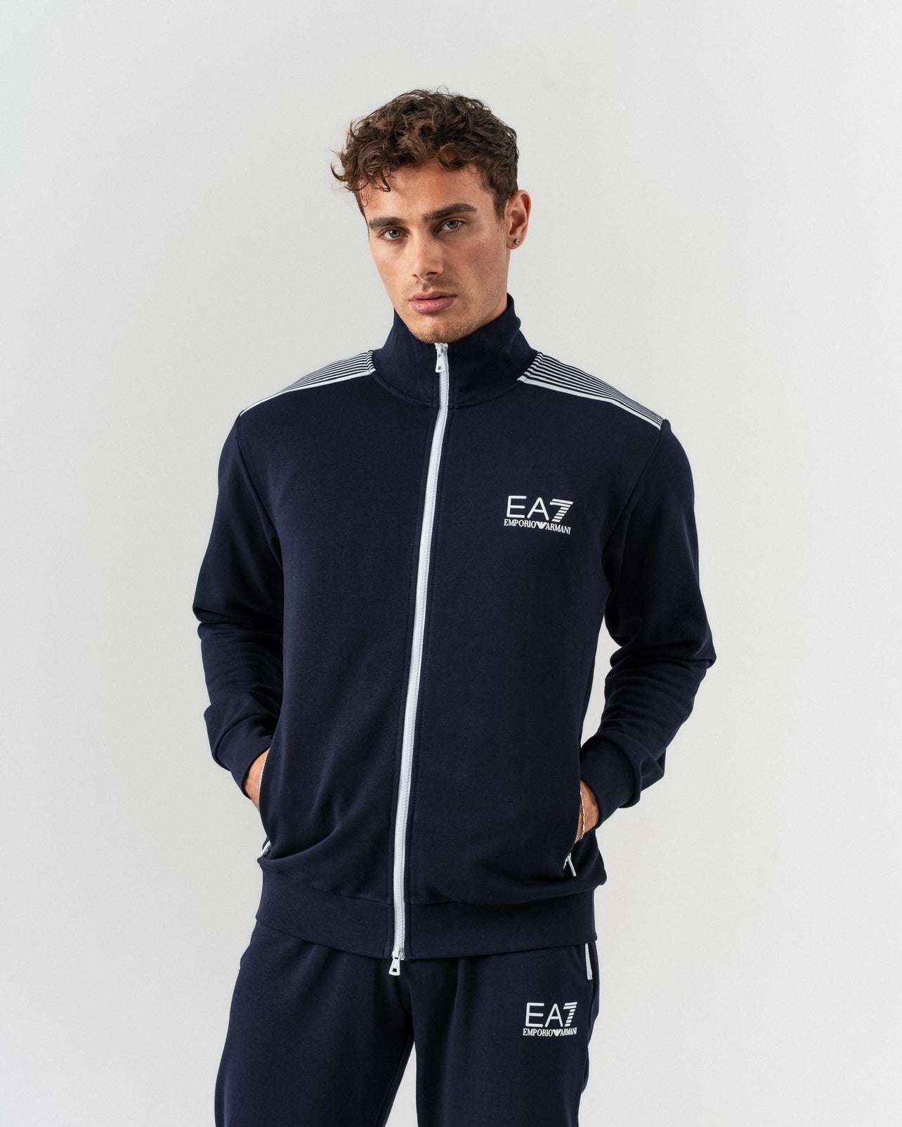 EA7 Komplet