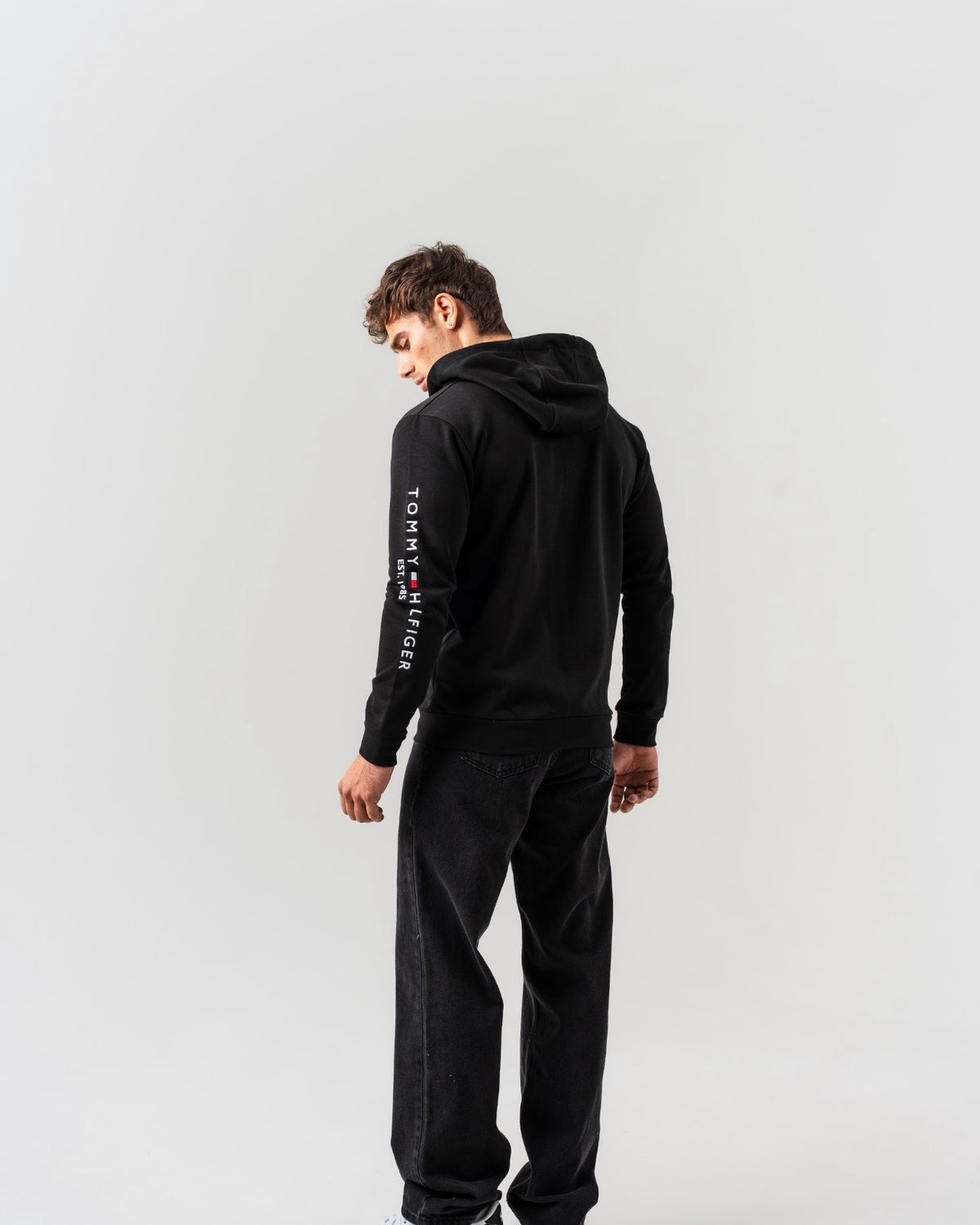 Tommy Hilfiger "Arm Logo Motion" Duks
