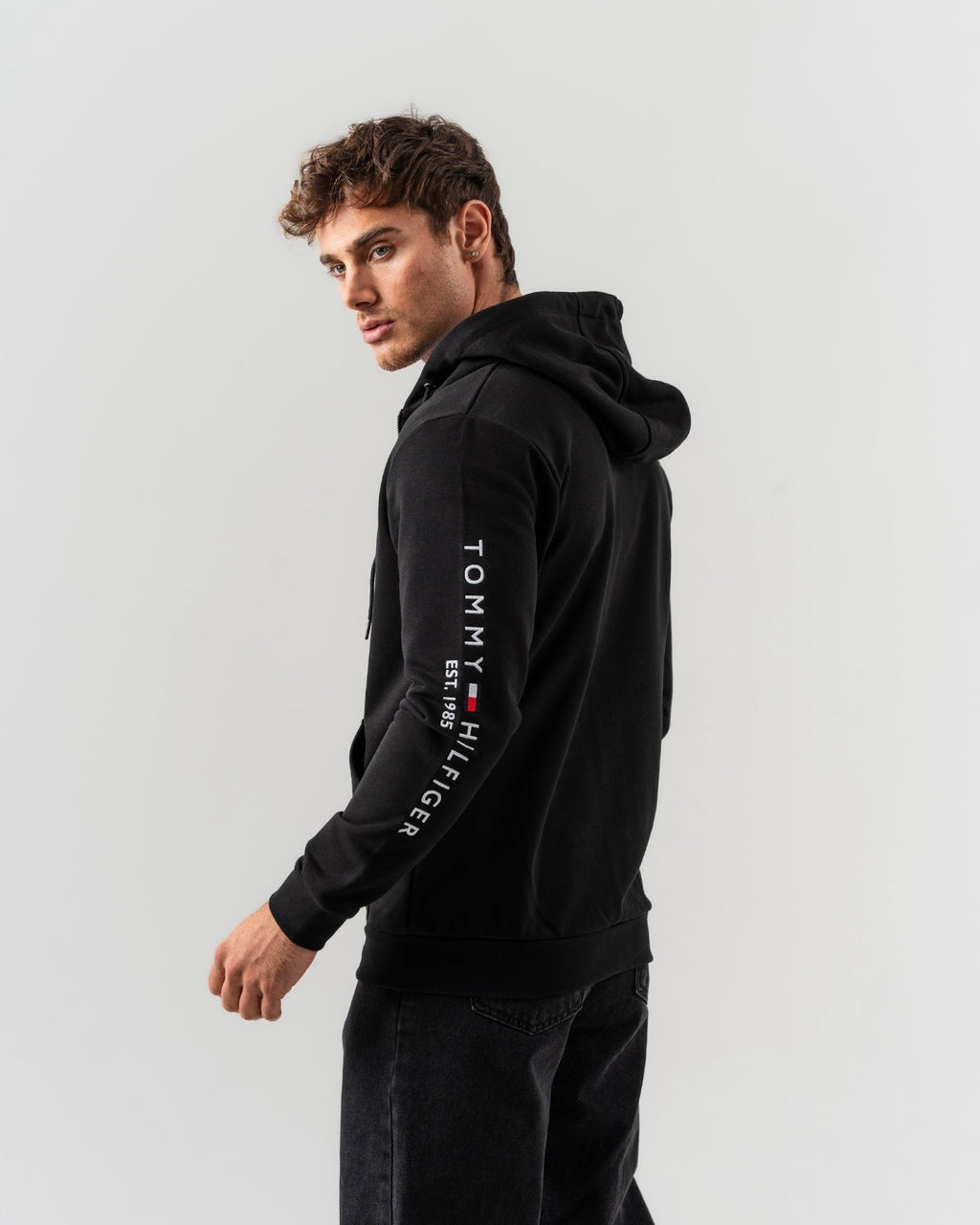 Tommy Hilfiger "Arm Logo Motion" Duks