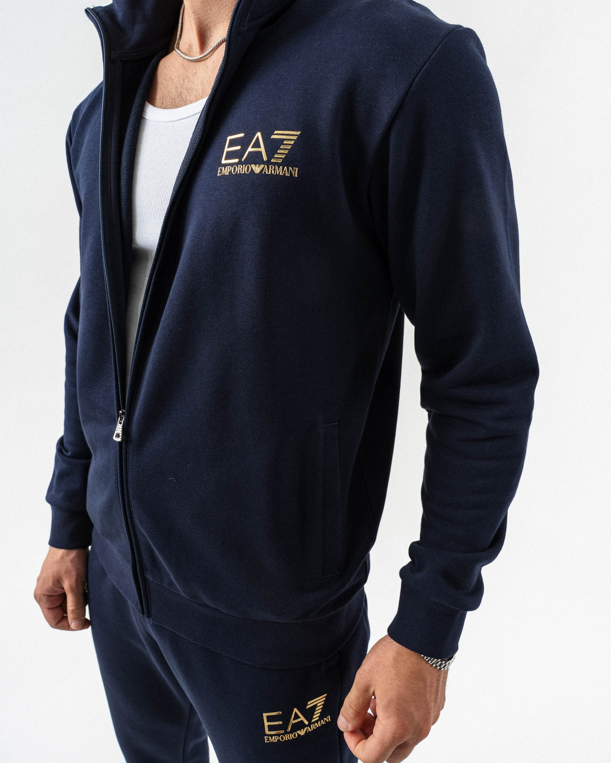 EA7 "Essential" Komplet