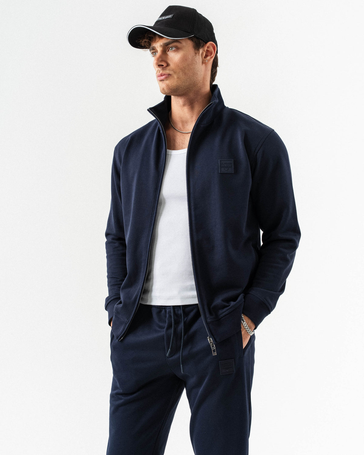 Emporio Armani "Signature" Duks