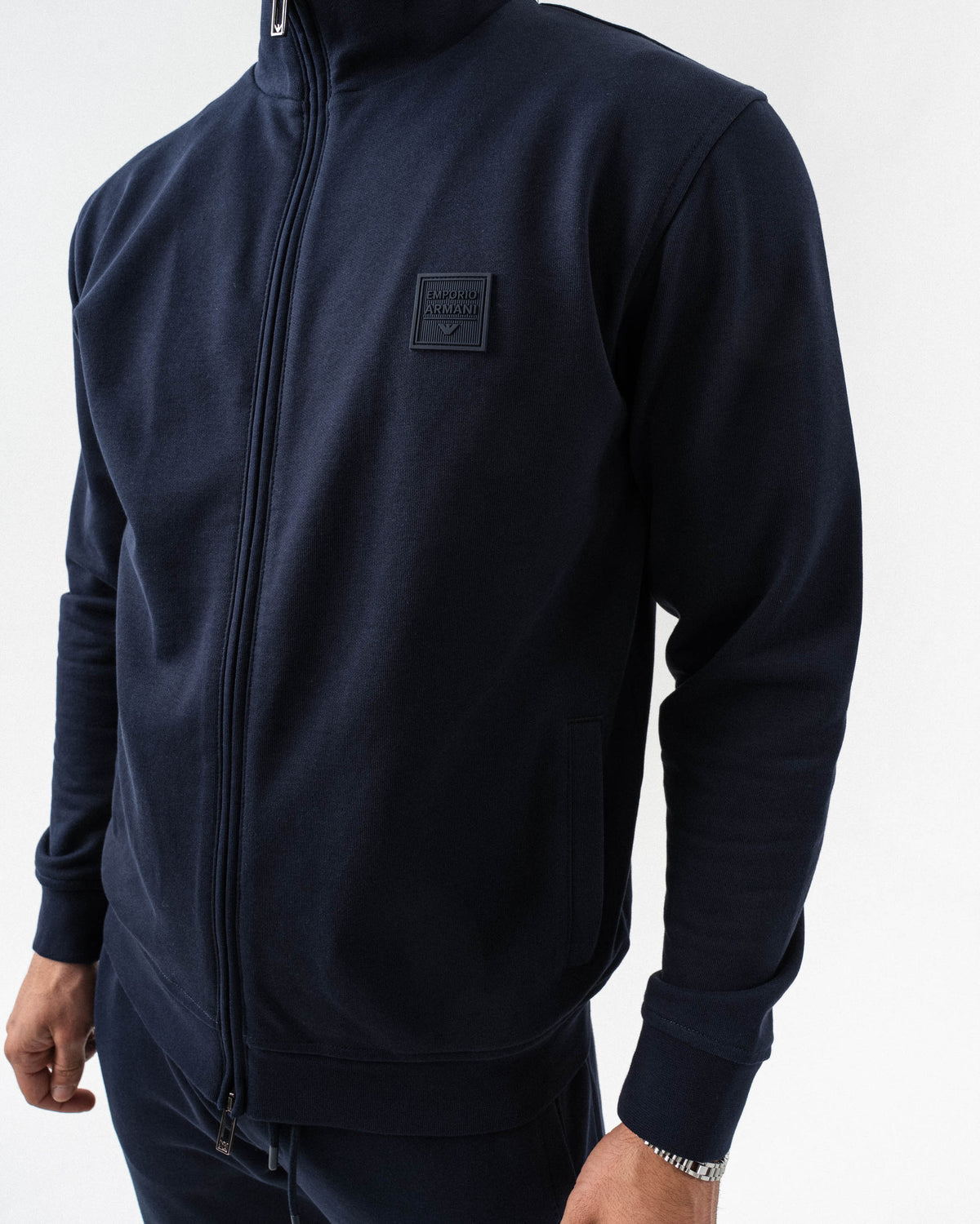 Emporio Armani "Signature" Duks